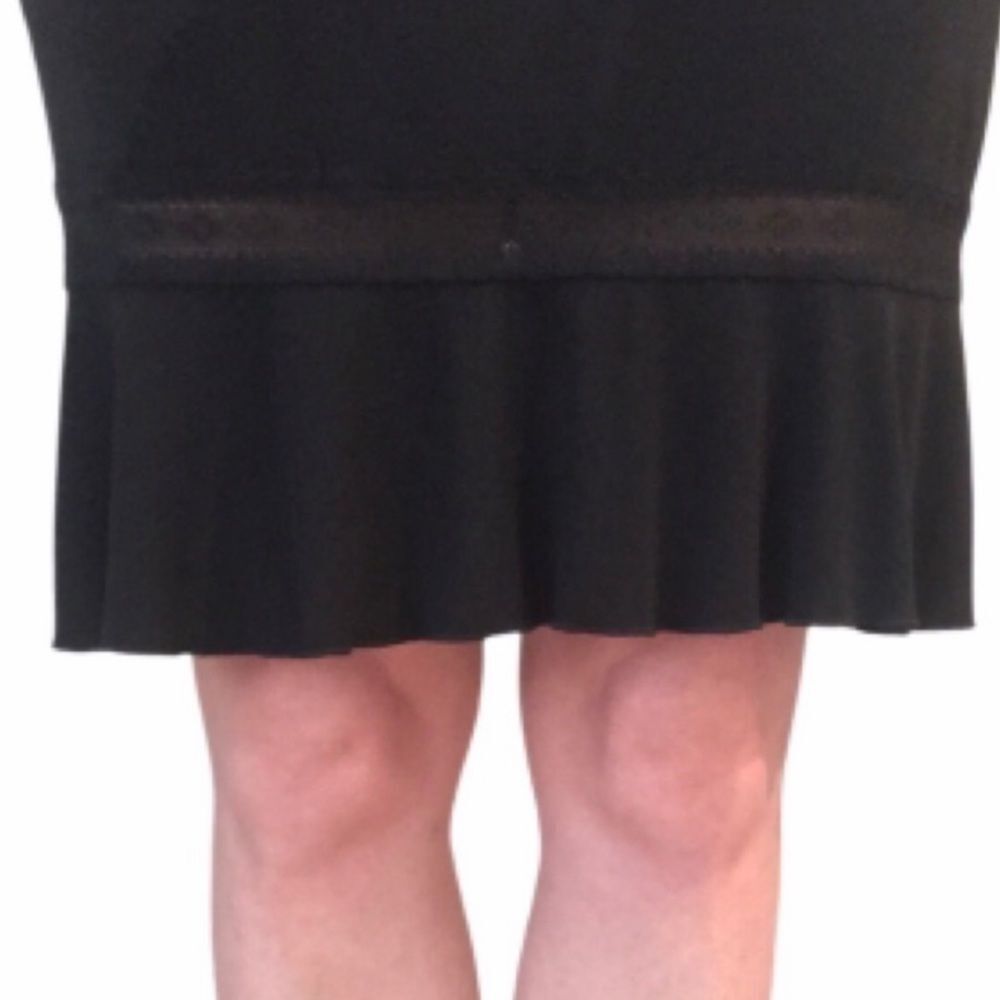 🚫 SOLD 🚫 Black Max Studio Embroidered Flutter Skirt - Picture 11 of 14